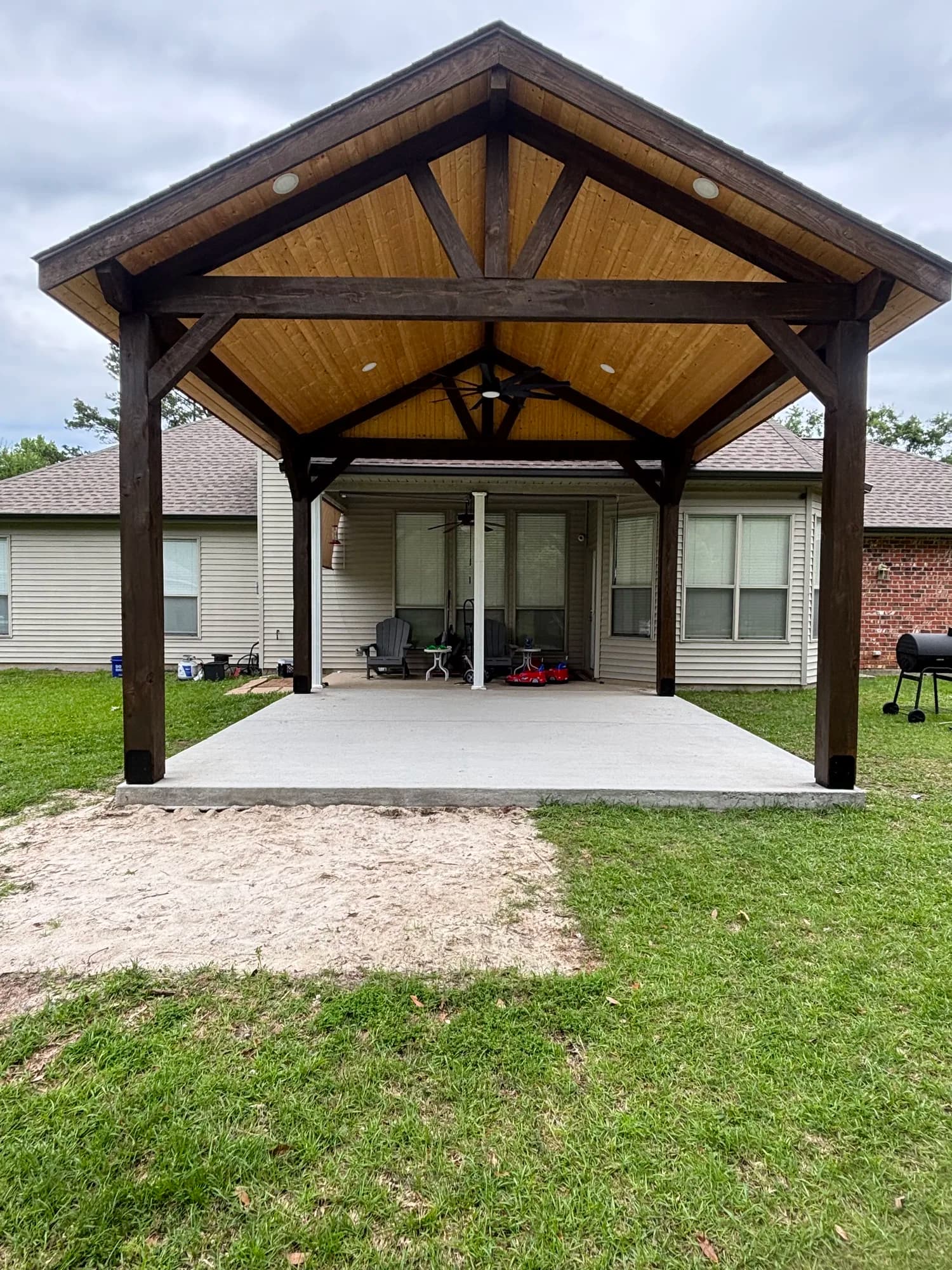 Covington La Gabled Pavilion - view 1