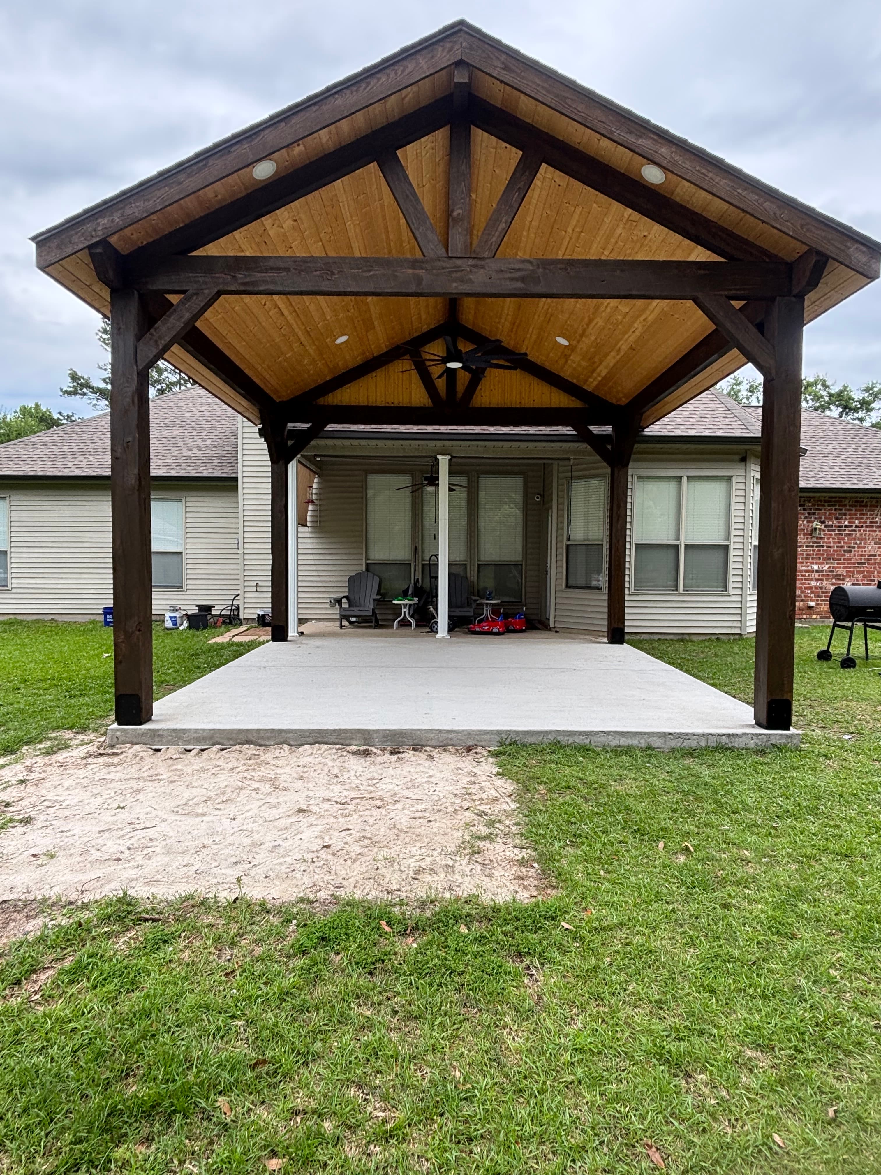 Covington La Gabled Pavilion - view 1