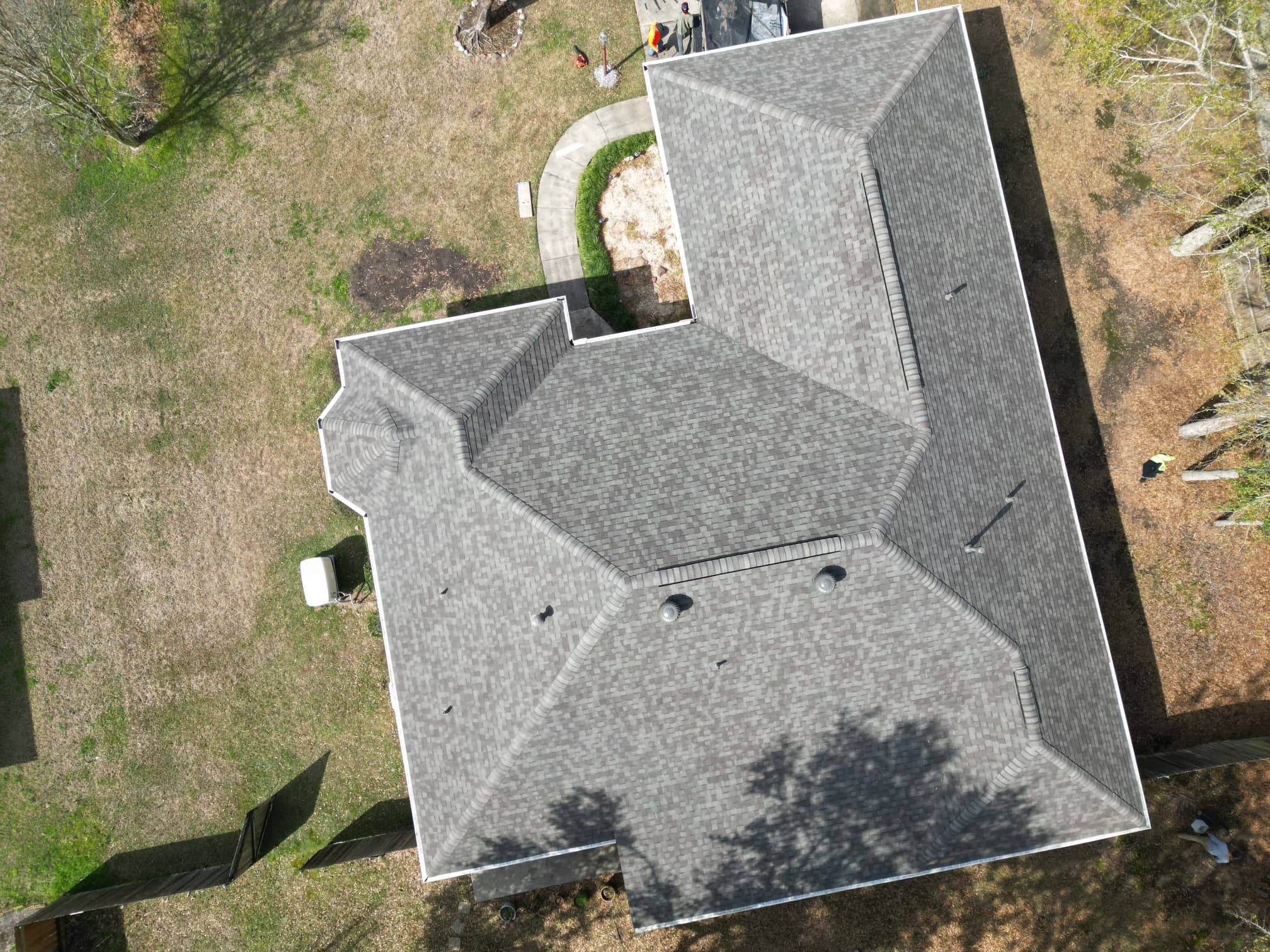 Ponchatoula Shingle Roof - view 5