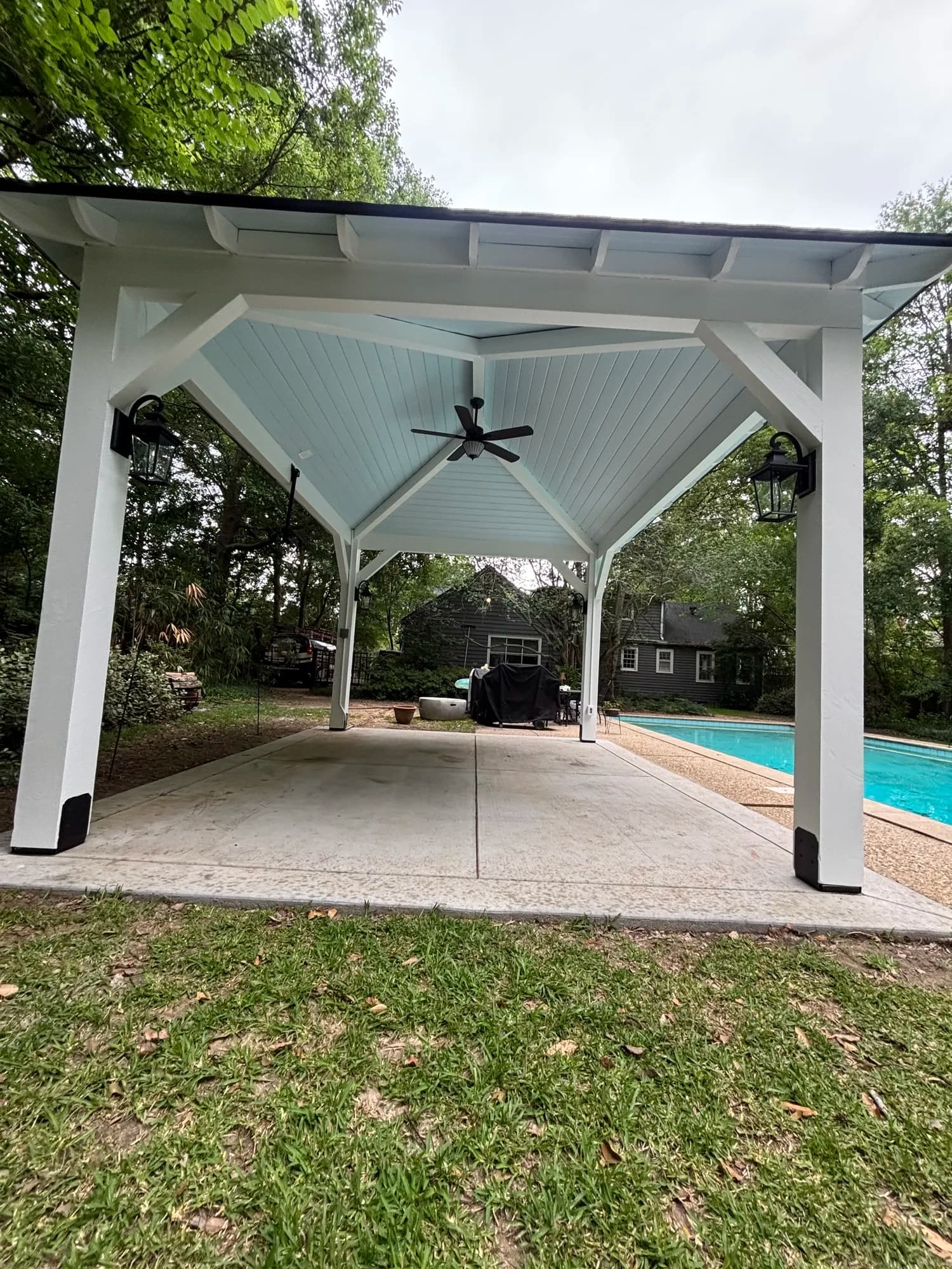 Baton Rouge La Hip Pavilion - view 2