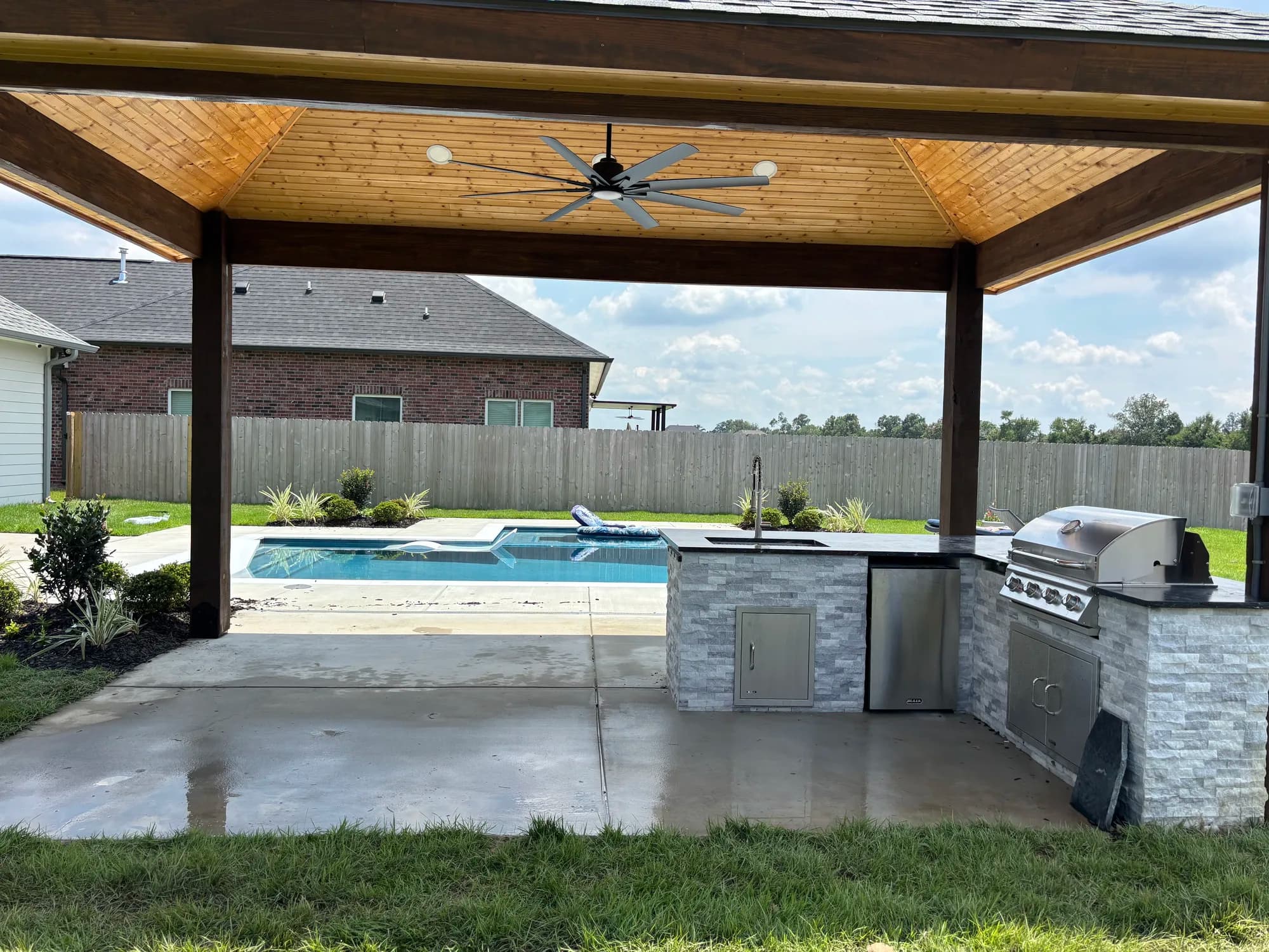 Baton Rouge Pool Side Pavilion - view 3