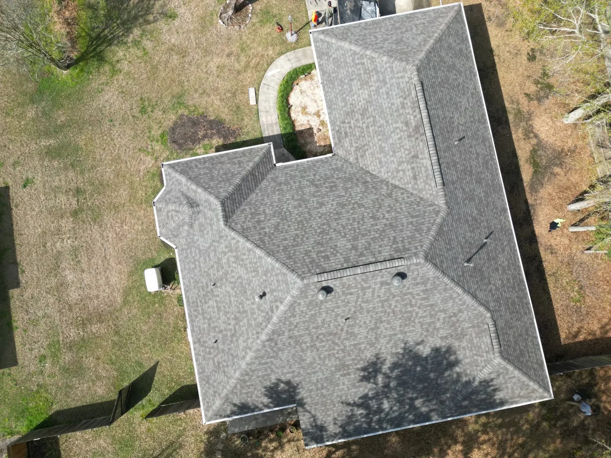 Ponchatoula Shingle Roof - view 5