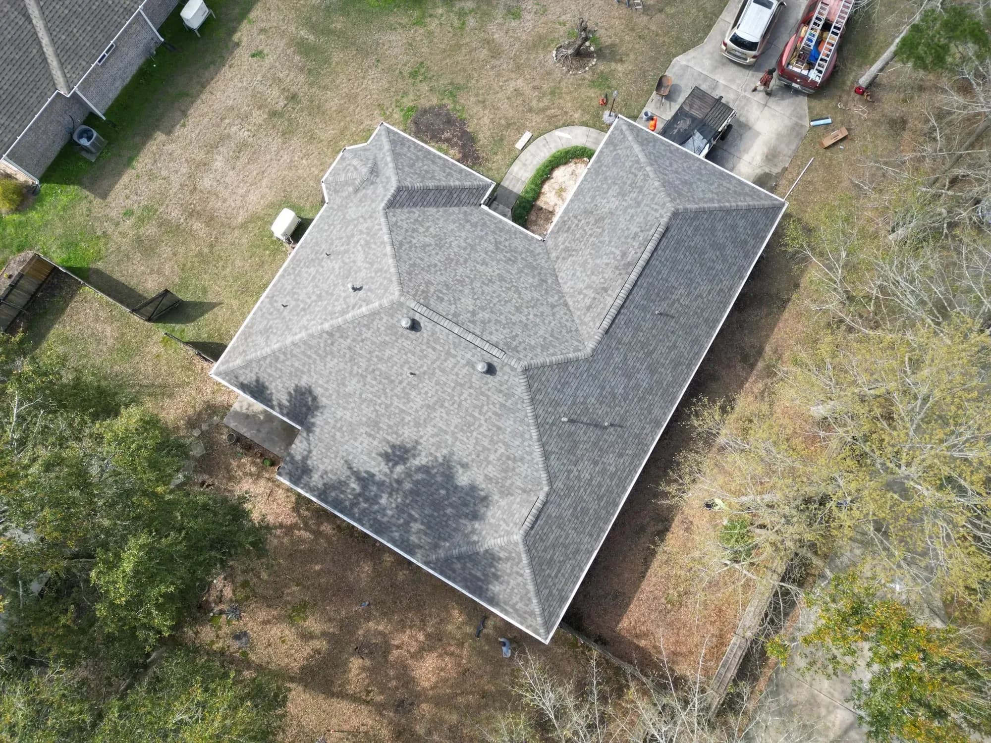 Ponchatoula Shingle Roof - view 7