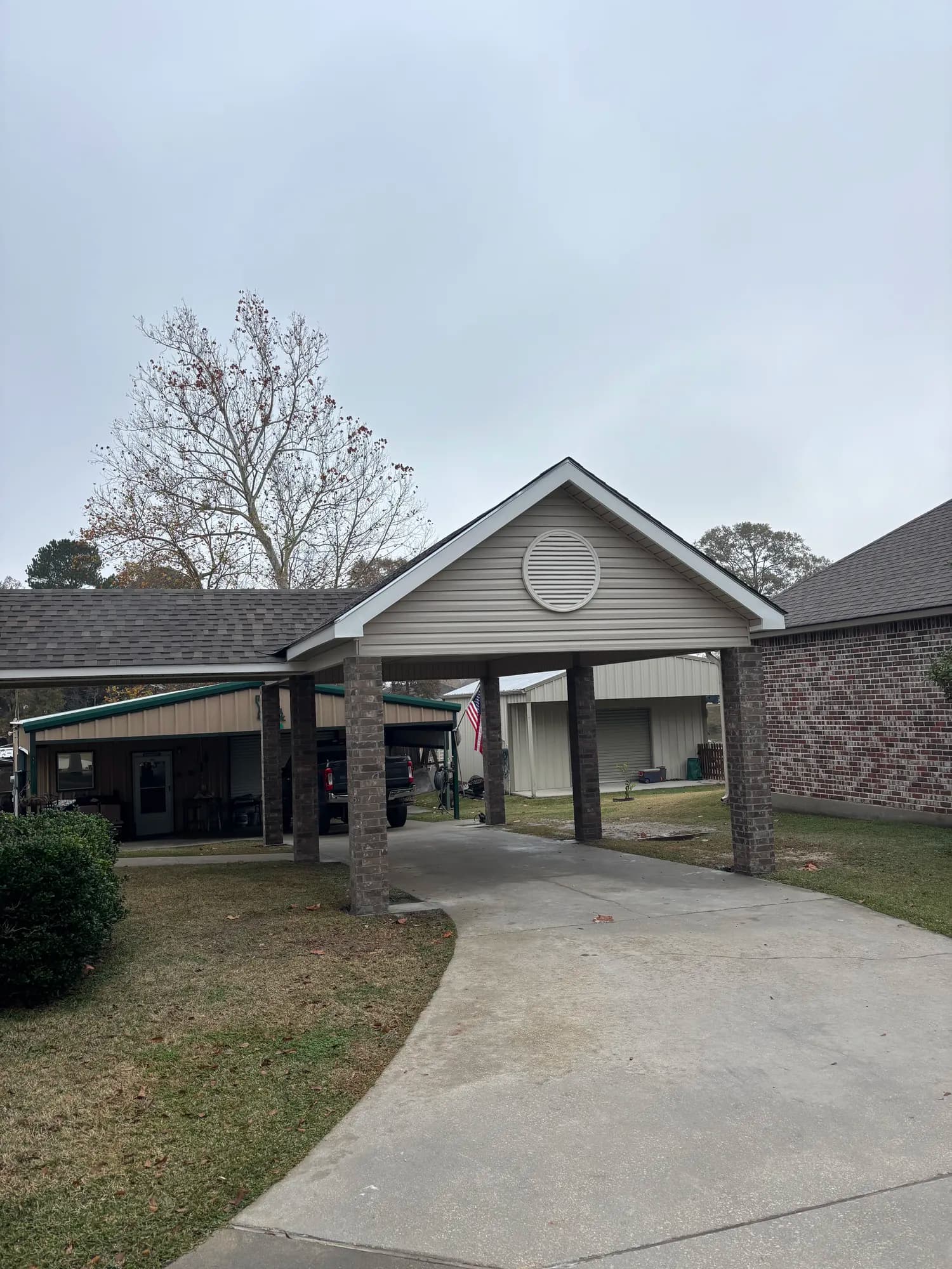Ventress La Custom Gabled Carport Breezeway - view 2
