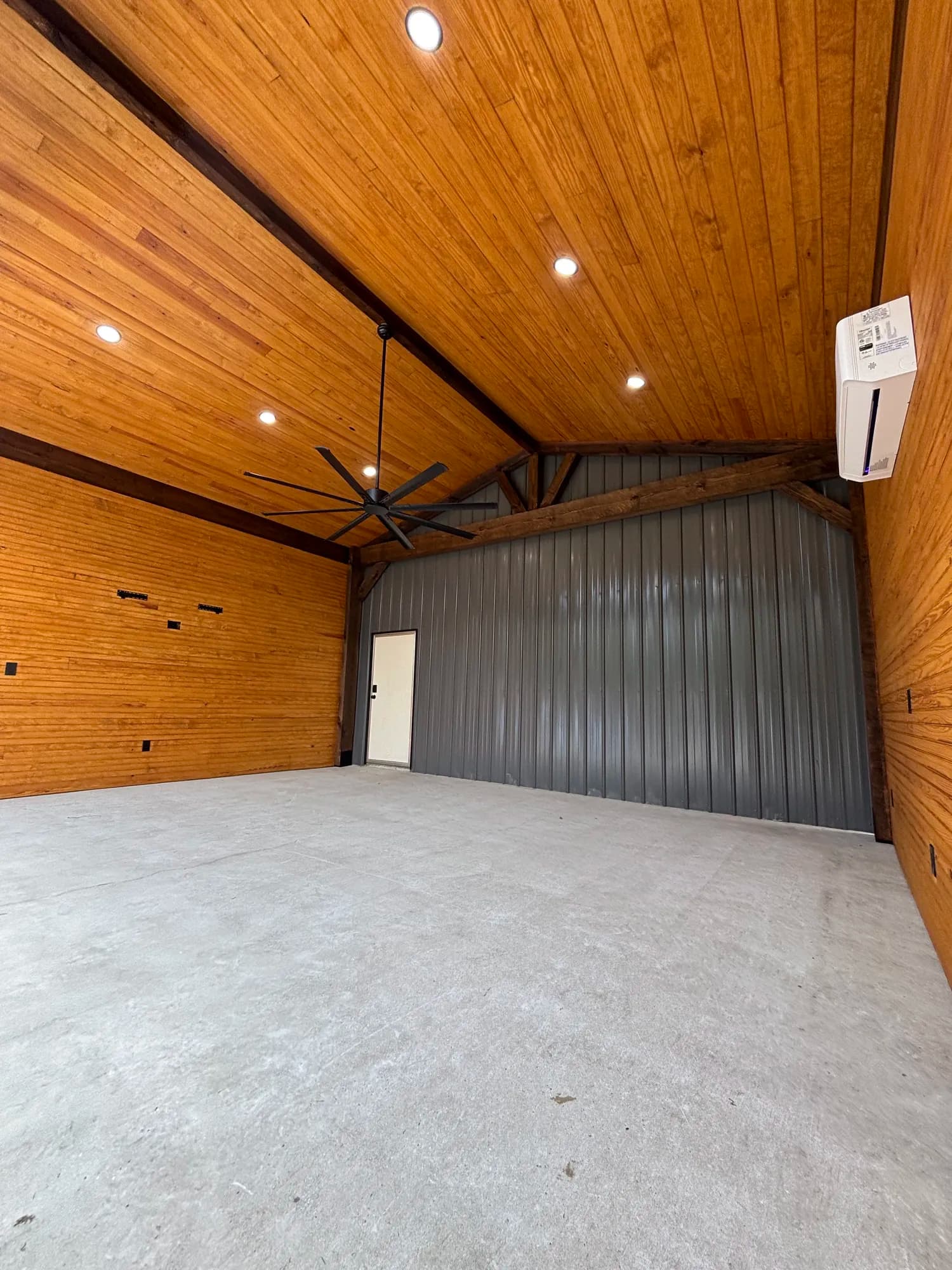 Walker Pavilion Enclosure - view 9